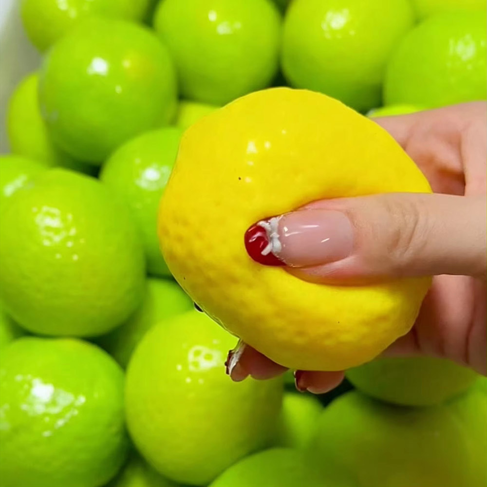 Handmade Crispy Lemon Stress B - Party Games Birthday recension och pris